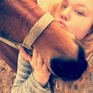 Meet your Posher, Sara